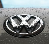 Volkswagen memastikan pasokan chip kendaraan tetap aman. (unsplash.com/@csalazar)