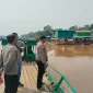 Polisi menemukan 20 set mesin PETI tanpa pemilik di tepian Sungai Kapuas, Kapuas Hulu.