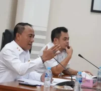 Wagub Kalbar Krisantus Kurniawan memimpin rapat penanganan karhutla bersama perusahaan perkebunan sawit.