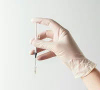 Ilustrasi - Vaksinasi anjing dan kucing di Sarawak untuk pencegahan rabies. (unsplash.com/@solomin_d)