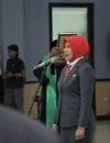 Wali Kota Singkawang Tjhai Chui Mie melantik Dwi Yanti sebagai Sekda Kota Singkawang. (MC Singkawang)