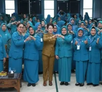 Wali Kota Singkawang Tjhai Chui Mie membuka Rakerda X PKK Kota Singkawang tahun 2026 di Balairung Kantor Wali Kota. (MC Singkawang)
