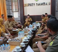 Bupati Sambas H. Satono memimpin rapat koordinasi perdana bersama kepala OPD di awal tahun 2026. (Dok. MC Sambas)