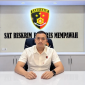 Kasat Reskrim Polres Mempawah, Iptu Eric Ibrahim Pattimura, saat memberikan keterangan terkait penanganan kasus dugaan pembakaran lahan. (Foto: Res-Mpw)