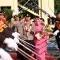 Irjen Pol. Pipit Rismanto berpamitan kepada jajaran Polda Kalbar dalam prosesi Farewell and Welcome Parade yang sekaligus menyambut Irjen Pol. Alberd Teddy Benhard Sianipar sebagai Kapolda Kalbar baru.