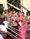 Irjen Pol. Pipit Rismanto berpamitan kepada jajaran Polda Kalbar dalam prosesi Farewell and Welcome Parade yang sekaligus menyambut Irjen Pol. Alberd Teddy Benhard Sianipar sebagai Kapolda Kalbar baru.