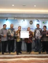 Gubernur Kalimantan Barat Ria Norsan mendorong perlindungan BPJS Ketenagakerjaan bagi relawan karhutla dan pekerja rentan.