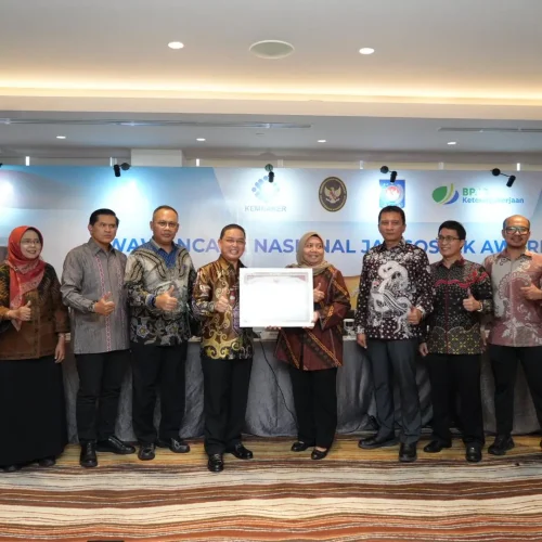 Gubernur Kalimantan Barat Ria Norsan mendorong perlindungan BPJS Ketenagakerjaan bagi relawan karhutla dan pekerja rentan.