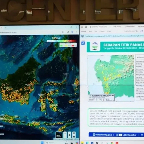 Penanganan kebakaran hutan dan lahan di Kalimantan Barat.