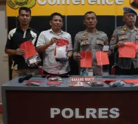 Konferensi pers Polres Singkawang terkait pengungkapan kasus narkoba awal 2026.