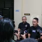 Direktorat Reserse Kriminal Khusus Polda Kalbar mengumumkan berkas kasus oli palsu dengan tersangka EM telah dinyatakan lengkap atau P-21.