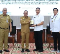 Wakil Gubernur Kalimantan Barat Krisantus Kurniawan saat menerima peserta PKDN Sespimti Polri di Balai Petitih Pontianak, (14/4/2026).