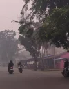 Kabut asap menyelimuti Kota Pontianak akibat karhutla.