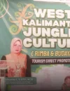 Kepala Disporapar Kalbar, Windy Prihastari, S.STP., M.Si., saat memaparkan potensi wisata Jungle and Culture Kalimantan Barat dalam kegiatan “West Kalimantan Jungle and Culture Tourism Direct Promotion” di Hotel Ibis Harmoni, Jakarta. (instagram.com/disporaparkalbar)