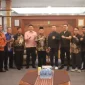 Gubernur Kalimantan Barat Ria Norsan menerima audiensi Panglima Jilah dan perwakilan kepala sekolah dari Kabupaten Landak dan Kubu Raya membahas masa jabatan kepala sekolah di wilayah pedalaman.