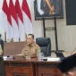 Gubernur Kalbar Ria Norsan memimpin rapat koordinasi kesiapsiagaan menghadapi potensi bencana hidrometeorologi menjelang musim hujan 2026/2027.