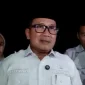 Bupati Kubu Raya Sujiwo menyampaikan rencana pembangunan jalan poros Korek hingga Desa Durian saat Safari Ramadan di Sungai Ambawang.