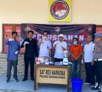 Satresnarkoba Polres Bengkayang memusnahkan barang bukti sabu hasil pengungkapan kasus narkotika di Bengkayang.