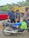 Polisi mengamankan pencuri motor di bengkel wilayah Sekadau Hilir.