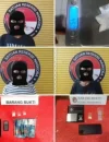 Petugas Satresnarkoba Polres Mempawah menunjukkan tersangka dan barang bukti sabu serat timbangan digital hasil pengungkapan kasus.