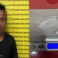 Tersangka kasus narkotika bersama barang bukti sabu yang diamankan Polsek Nanga Tayap Polres Ketapang.