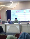 Sekretaris Daerah Kota Pontianak Amirullah saat membuka Sosialisasi Penyusunan Laporan Keuangan BLUD di Aula Sultan Syarif Abdurahman Kantor Wali Kota Pontianak, Jumat (16/10/2026).