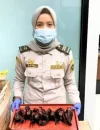 Petugas Karantina Kalimantan Barat mengamankan daging kelelawar di PLBN Aruk.