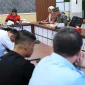 Wali Kota Singkawang Tjhai Chui Mie memimpin rapat koordinasi percepatan pembangunan 4.000 rumah subsidi bagi masyarakat berpenghasilan rendah di Singkawang.