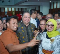 Menko Perekonomian Airlangga Hartarto sampaikan strategi transformasi digital dan peran AI bagi ekonomi Indonesia 2045 Menko Perekonomian Airlangga Hartarto sampaikan strategi transformasi digital dan peran AI bagi ekonomi Indonesia 2045. (Humas Ekon)