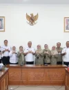 Harisson memimpin forum bersama BPJS Kesehatan membahas strategi peningkatan keaktifan peserta JKN menuju UHC di Kalimantan Barat.