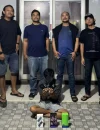 Petugas kepolisian menunjukkan pelaku residivis curanmor yang ditangkap di Kabupaten Landak.