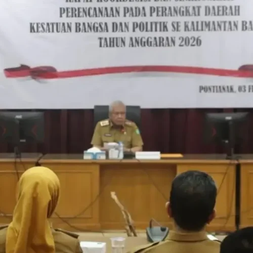 Sekda Kalbar Harisson memimpin rapat koordinasi Kesbangpol Tahun Anggaran 2026, Selasa (3/2/2026).