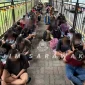 139 WNI dipulangkan dari Depot Imigrasi Semuja Sarawak melalui perbatasan ICQS Tebedu menuju Indonesia. (Foto: JIM Sarawak)