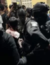 Petugas Polres Singkawang bersama Tim Patroli Perintis Presisi menindaklanjuti laporan warga melalui layanan 110 di lokasi kejadian.