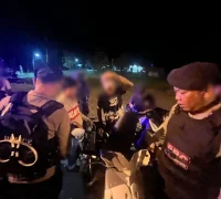 Personel Polres Bengkayang melakukan patroli malam untuk menindak aksi balap liar di kawasan Alun-Alun SDR Bengkayang.
