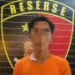 Petugas Polsek Singkawang Barat mengamankan pelaku dugaan pencurian BBM solar di Dermaga Sungai Kuala beserta barang bukti jeriken berisi solar.
