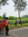 Polisi dan petugas damkar memantau lokasi rawan karhutla serta mengecek sumber air di Pontianak Utara.