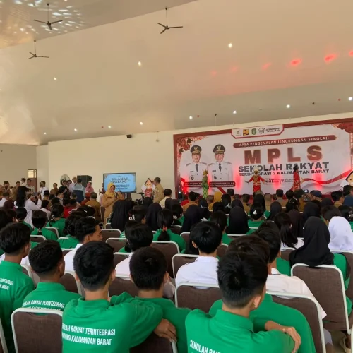 Siswa Sekolah Rakyat Terintegrasi 3 Kalbar mengikuti kegiatan MPLS di Singkawang. (Foto: Polda Kalbar)