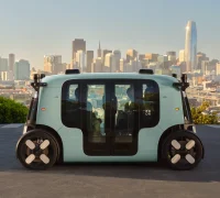 Robotaxi berbayar Zoox tanpa pengemudi siap beroperasi di jalan raya Las Vegas, Amerika Serikat.